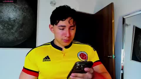 Alex online show from June 23, 11:33 pm