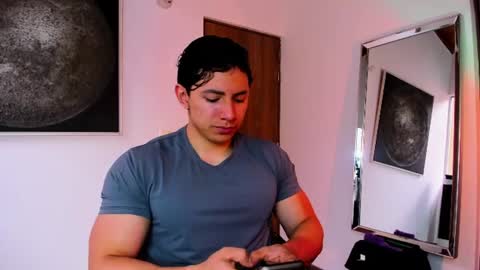 Alex online show from August 4, 9:44 pm