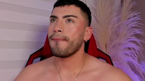 Alexander Diaz online show from May 16, 3:54 pm