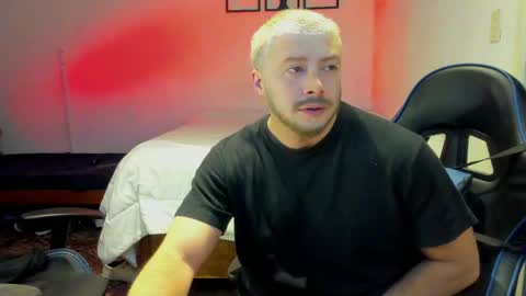 Alexander Jaz online show from June 8, 9:10 am