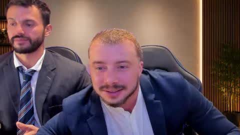 Alexander Jaz online show from June 17, 4:12 pm