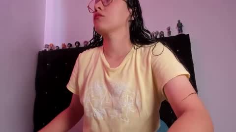 alexandra clauss online show from March 15, 8:01 pm