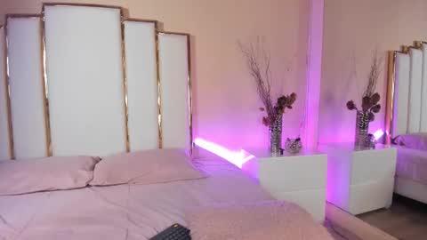 alexandraa_gomez online show from October 15, 8:42 pm