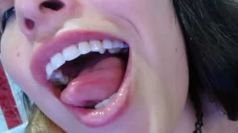 alexandrasaen online show from July 8, 10:02 pm