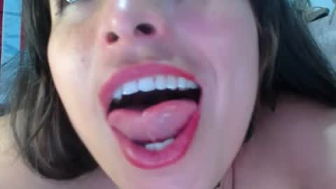alexandrasaen online show from July 14, 10:48 pm