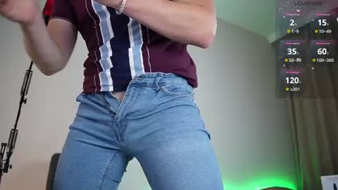 alexandrblatenn online show from July 19, 4:15 am