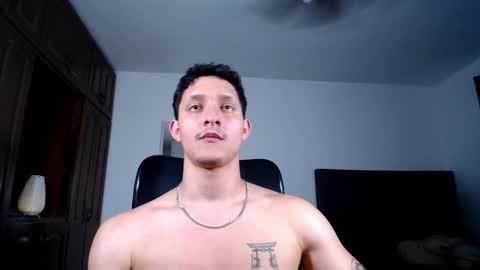 alexandrolovee2 online show from March 21, 11:52 pm