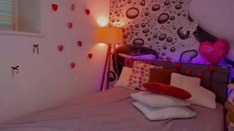 AlexaWilds online show from February 12, 1:47 pm