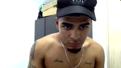 alexborja623 online show from May 3, 4:46 pm