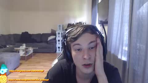Snapshot of alexbrotkopf chatting on September 12, 11:45 am Alex online show from September 12, 11:45 am