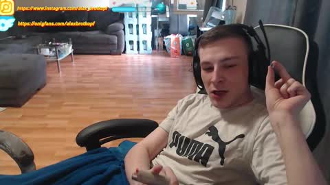 Snapshot of alexbrotkopf chatting on September 27, 4:27 pm Alex online show from September 27, 4:27 pm