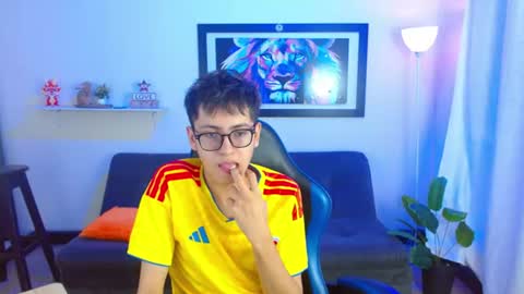 alex online show from July 7, 1:37 pm