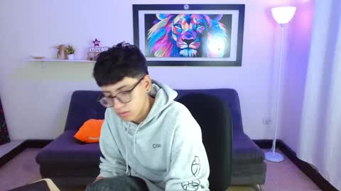 alex online show from February 25, 1:36 pm