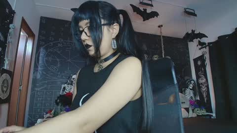 Alex online show from February 20, 7:05 pm