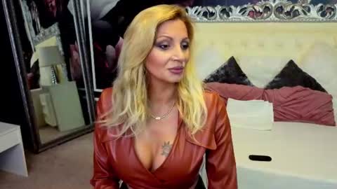 Alexia online show from July 17, 1:18 am