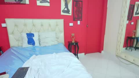 Alexia online show from June 21, 2:45 pm