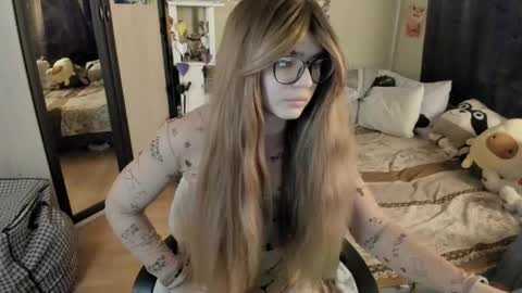 alexiamaiex online show from May 11, 2:29 am