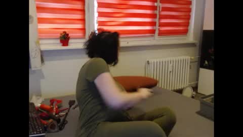 alexie33 online show from May 1, 7:02 am