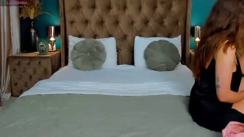 Alexis online show from July 6, 5:04 am