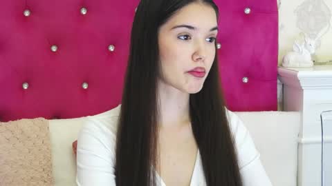 alexisdevine online show from May 18, 4:29 am
