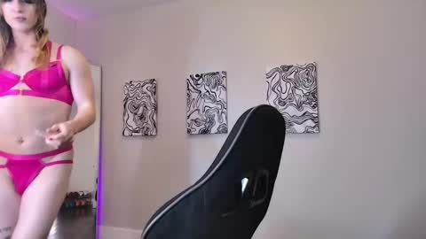 Snapshot of alexisjordanxx chatting on December 3, 3:04 am Alexis Jordan  online show from December 3, 3:04 am