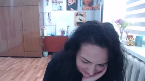 AlexisMillers online show from April 25, 1:02 pm