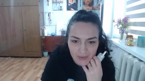 AlexisMillers online show from April 26, 2:36 pm