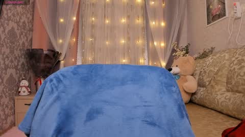 Amely online show from January 12, 1:21 am