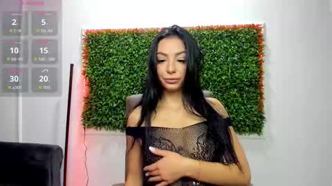Amely online show from October 18, 4:38 am