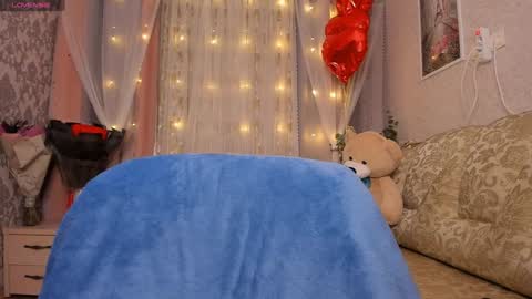 Amely online show from December 29, 1:13 am