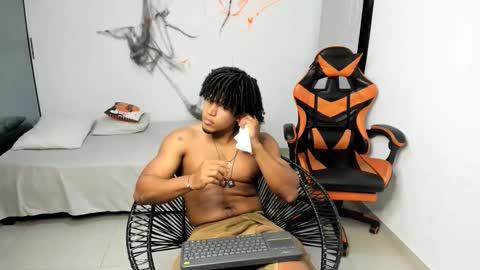 ALEXJ BLACK online show from November 15, 1:35 pm