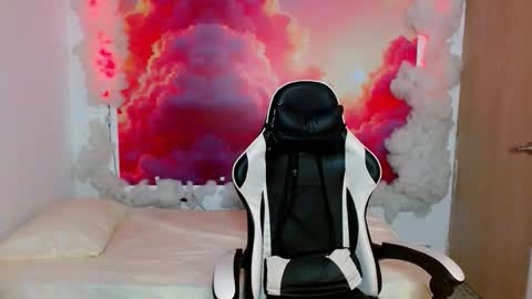 Alex online show from November 26, 7:21 pm