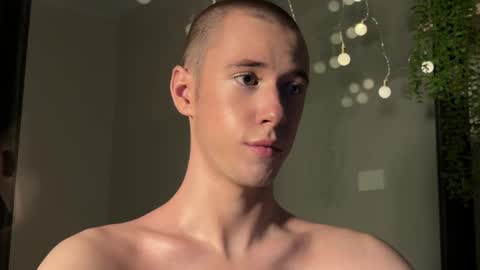 Alex online show from February 6, 8:23 pm