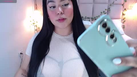 Snapshot of alexxa_curvy_ chatting on February 22, 12:05 am Alexxa curvy online show from February 22, 12:05 am