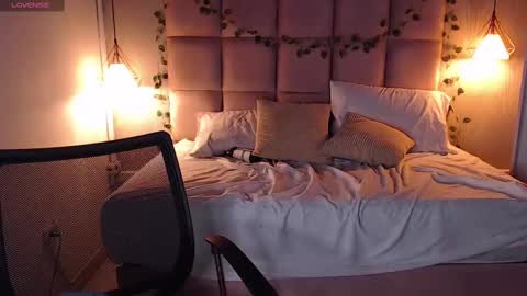 Snapshot of alexxa_curvy_ chatting on February 15, 4:03 am Alexxa curvy online show from February 15, 4:03 am