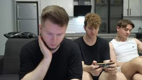 AlexDimaIgor online show from July 22, 8:33 pm