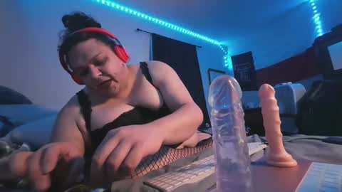 alexxxis2011x3 online show from February 8, 9:13 am