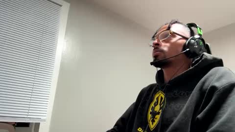 Snapshot of alfapipe23 chatting on October 15, 5:32 am alfapipe23 online show from October 15, 5:32 am