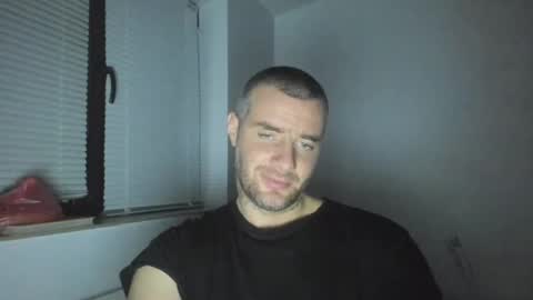 alfiesolomons87 online show from December 9, 11:03 pm