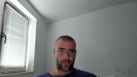 alfiesolomons87 online show from October 28, 9:54 am