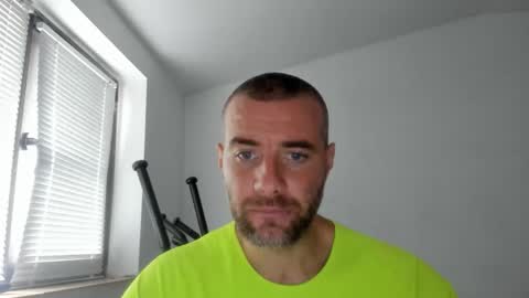 alfiesolomons87 online show from October 14, 7:55 am