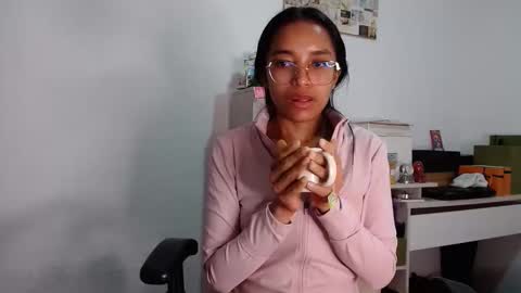 Alia  online show from April 30, 5:51 pm