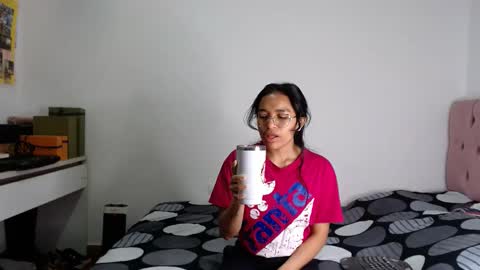 Alia  online show from November 19, 1:10 pm