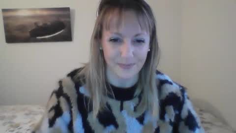 Snapshot of alice8363 chatting on January 7, 4:05 pm Alice online show from January 7, 4:05 pm