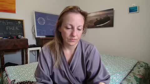 Snapshot of alice8363 chatting on September 28, 8:45 am Alice online show from September 28, 8:45 am
