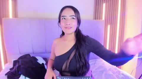 alice_26__ online show from August 3, 9:32 pm
