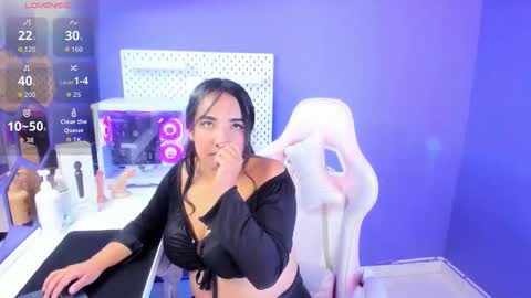 alice_26__ online show from September 25, 9:11 pm