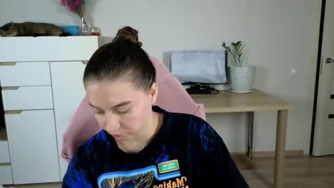 Alice online show from September 21, 10:25 pm