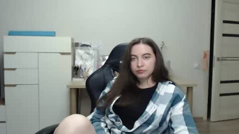 Alice online show from June 16, 7:29 pm