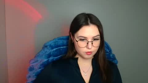 Alice online show from March 11, 6:05 am